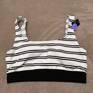 NWT PINK Victoria’s Secret Ultimate Light Support Sports Bra Sz M